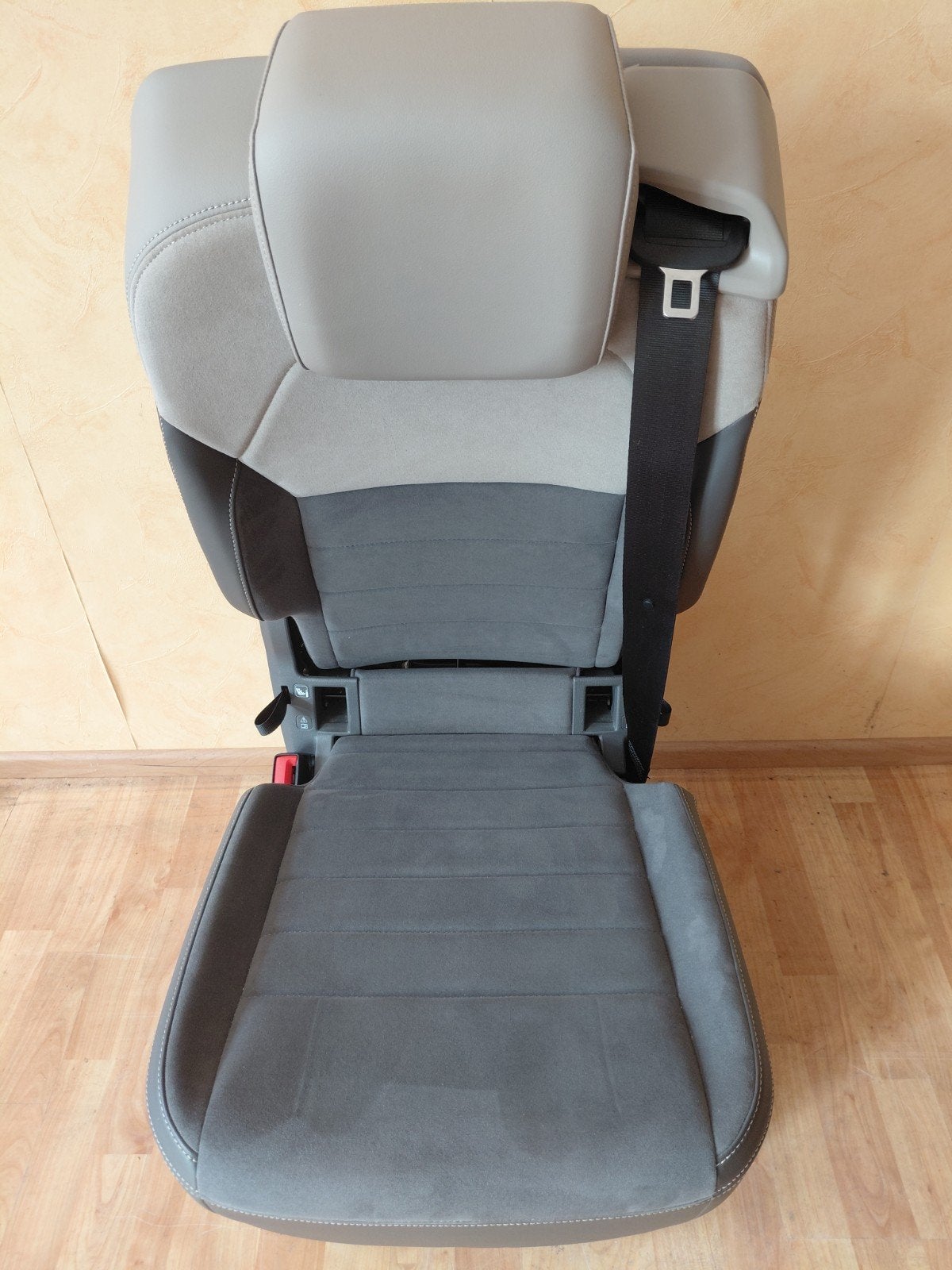 VW Transporter Stoel T7 Multivan Alcantara nw staat, Auto-onderdelen, Ophalen of Verzenden, Nieuw, Volkswagen