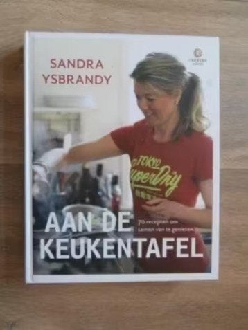 Aan de keukentafel - Sandra Ysbrandy, Boeken, Kookboeken, Zo goed als nieuw, Verzenden
