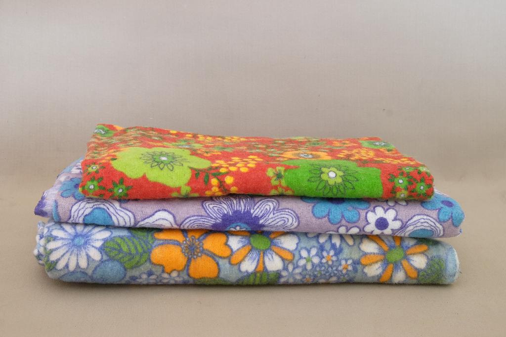 3x Vintage stof   origineel jaren 60 of 70, Hobby en Vrije tijd, Stoffen en Lappen, Gebruikt, 120 cm of meer, Ophalen of Verzenden