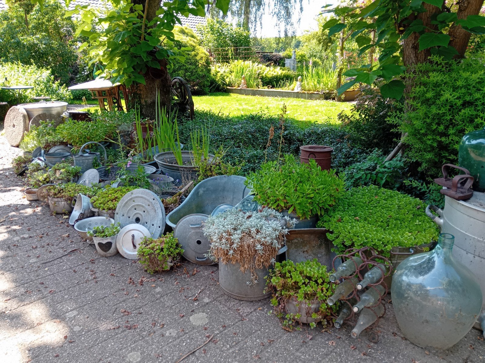 Zinken tuinaccessoires, Ophalen, Gebruikt, Rond, Metaal