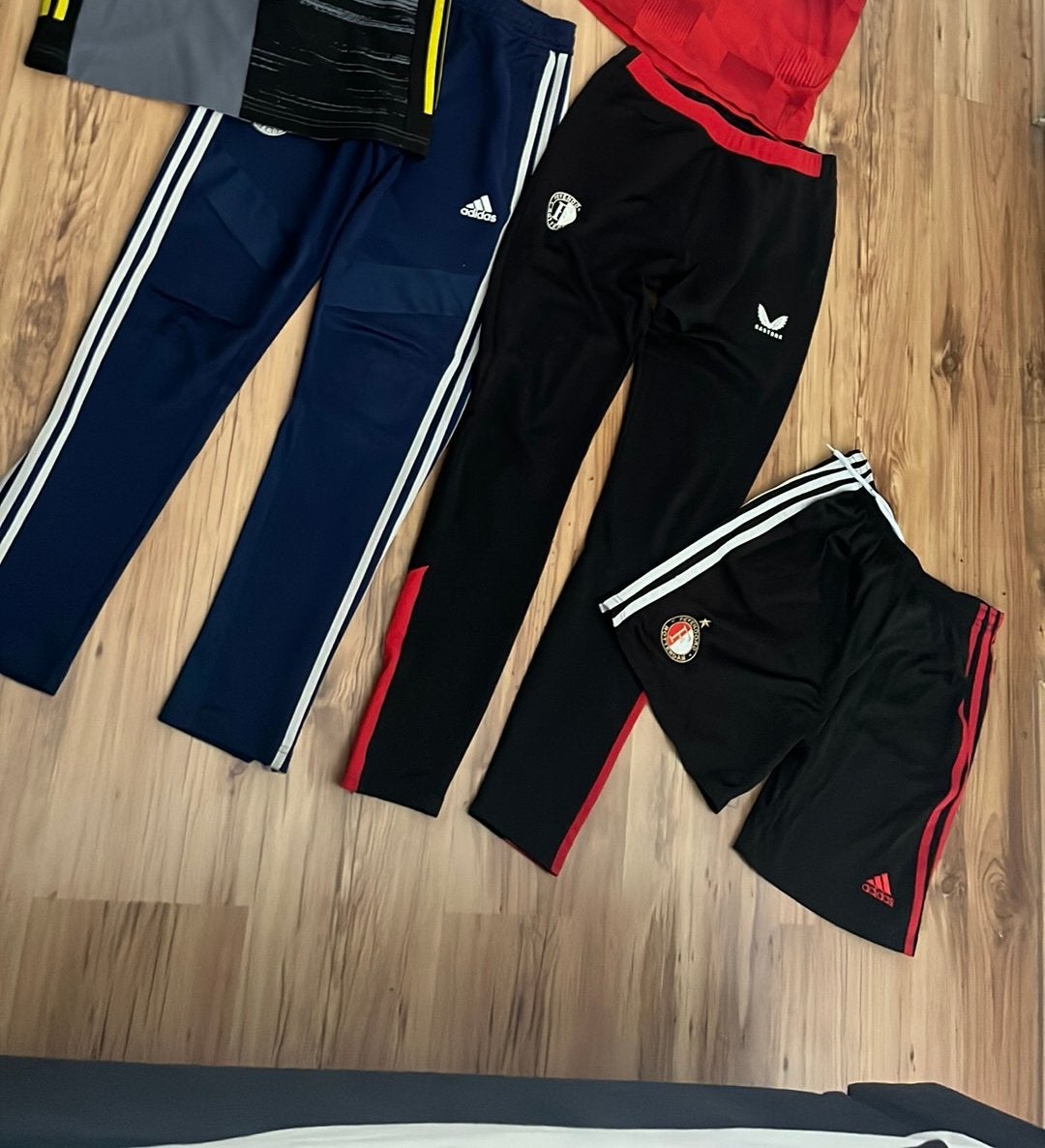 Feyenoord broeken, Kinderen en Baby's, Kinderkleding | Maat 158, Ophalen of Verzenden, Gebruikt, Jongen of Meisje, Broek