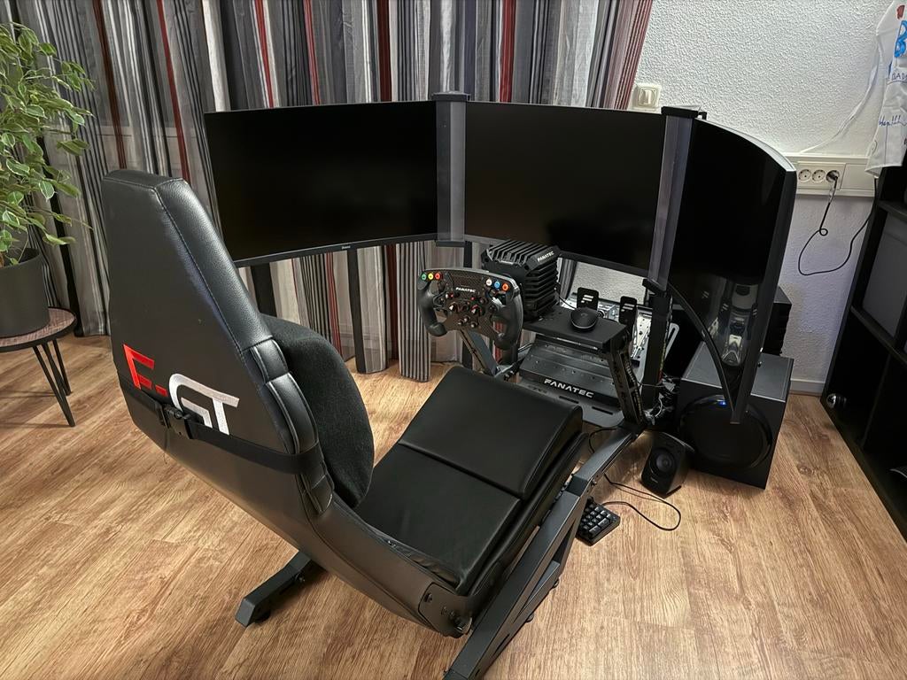 Complete Race Simulator Fanatec - Next level F-GT seat, Spelcomputers en Games, Ophalen, Online, Zo goed als nieuw, 3 spelers of meer