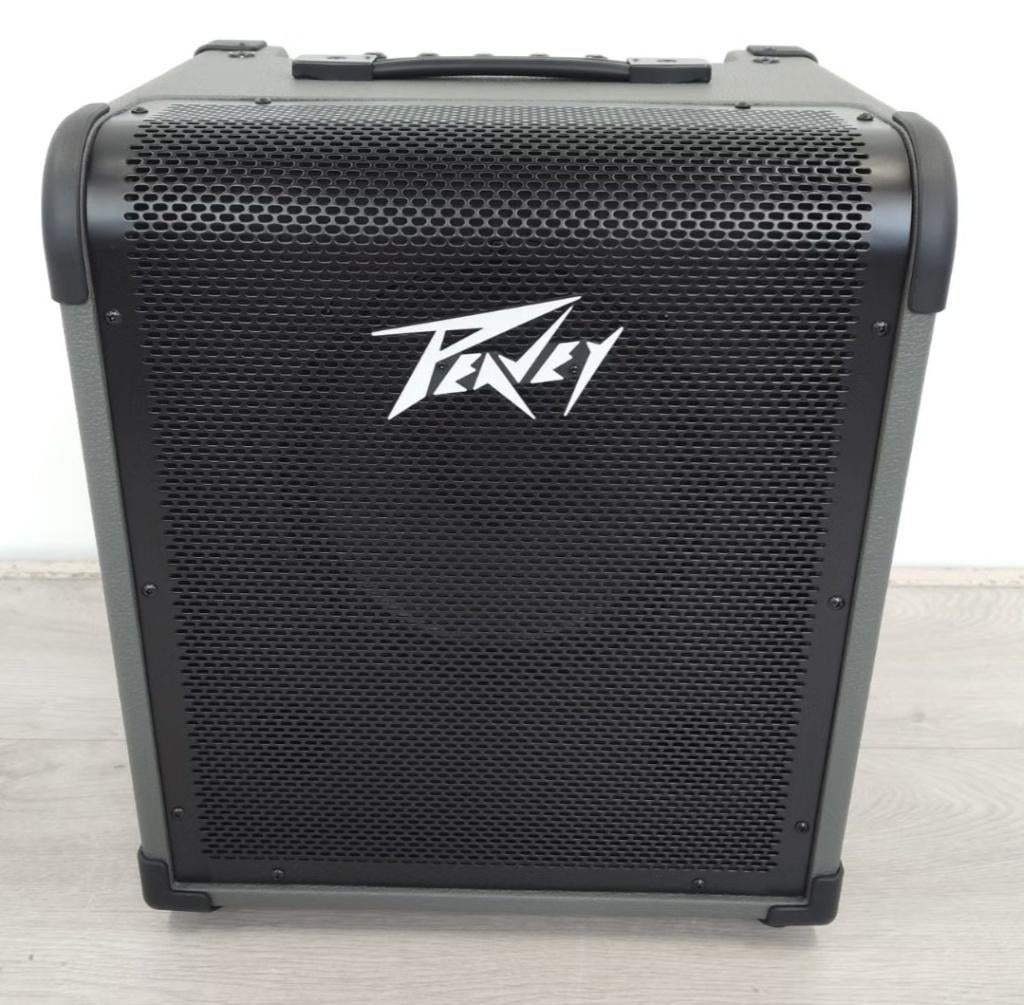 Peavey max 100 basversterker, Ophalen of Verzenden, Basgitaar, 100 watt of meer, Zo goed als nieuw