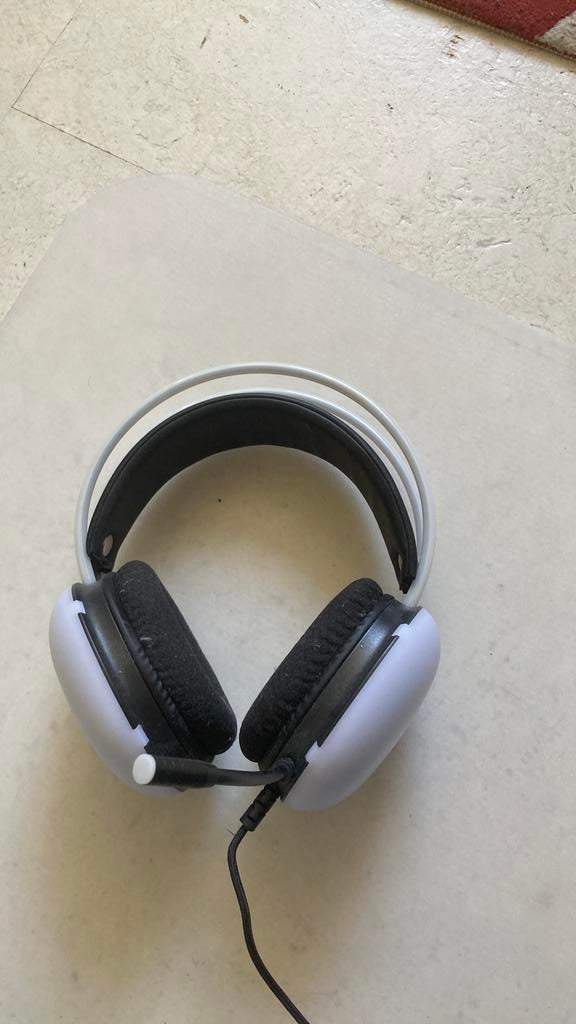 Battletron gaming headset met mic RBG, Ophalen, Gaming headset, Zo goed als nieuw