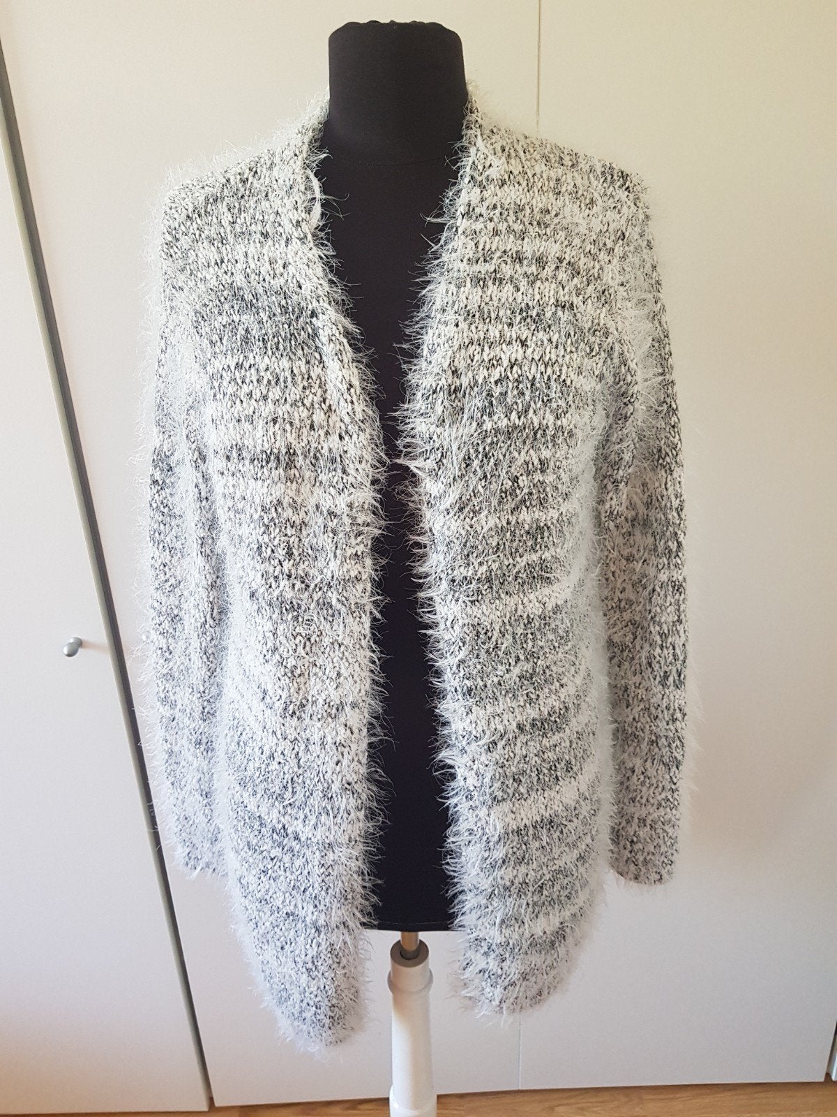 Heerlijk zacht HEMA pluizig vest / duster cardigan (maat L), Hema, Ophalen of Verzenden, Zo goed als nieuw, Maat 42/44 (L)