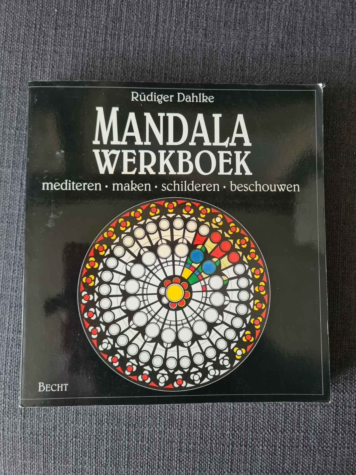Mandala Werkboek - Mediteren, Maken, Schilderen, Beschouwen, Boeken, Ophalen of Verzenden, Zo goed als nieuw