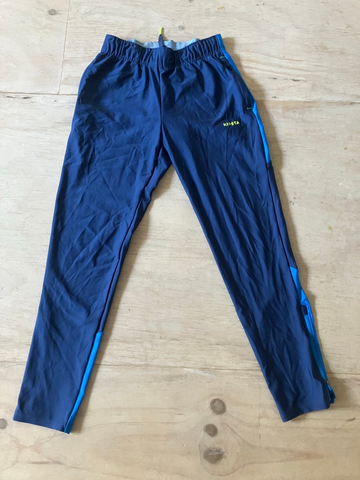 Kipsta sportbroek - Donkerblauw met blauwe accenten, Kleding | Heren, Ophalen of Verzenden, Zo goed als nieuw, Blauw, Overige typen