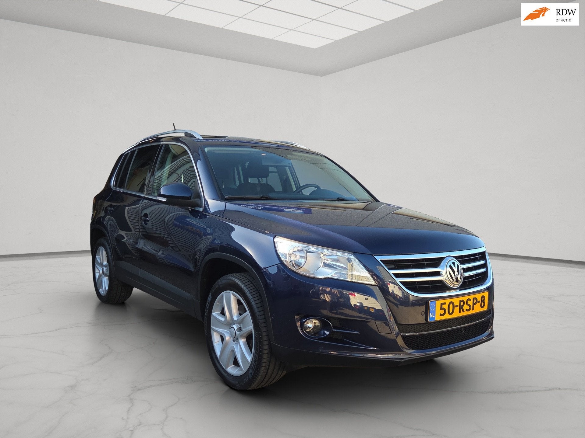 Volkswagen Tiguan 1.4 TSI Sport&Style, Voorwielaandrijving, Euro 5, Gebruikt, Zwart