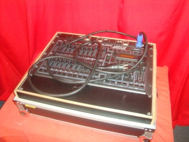Gebruikt: Behringer Eurolight LC 2412 lichtcontroller, Overige typen, BEHRINGER, Ophalen of Verzenden, Mteurope@outlook.com