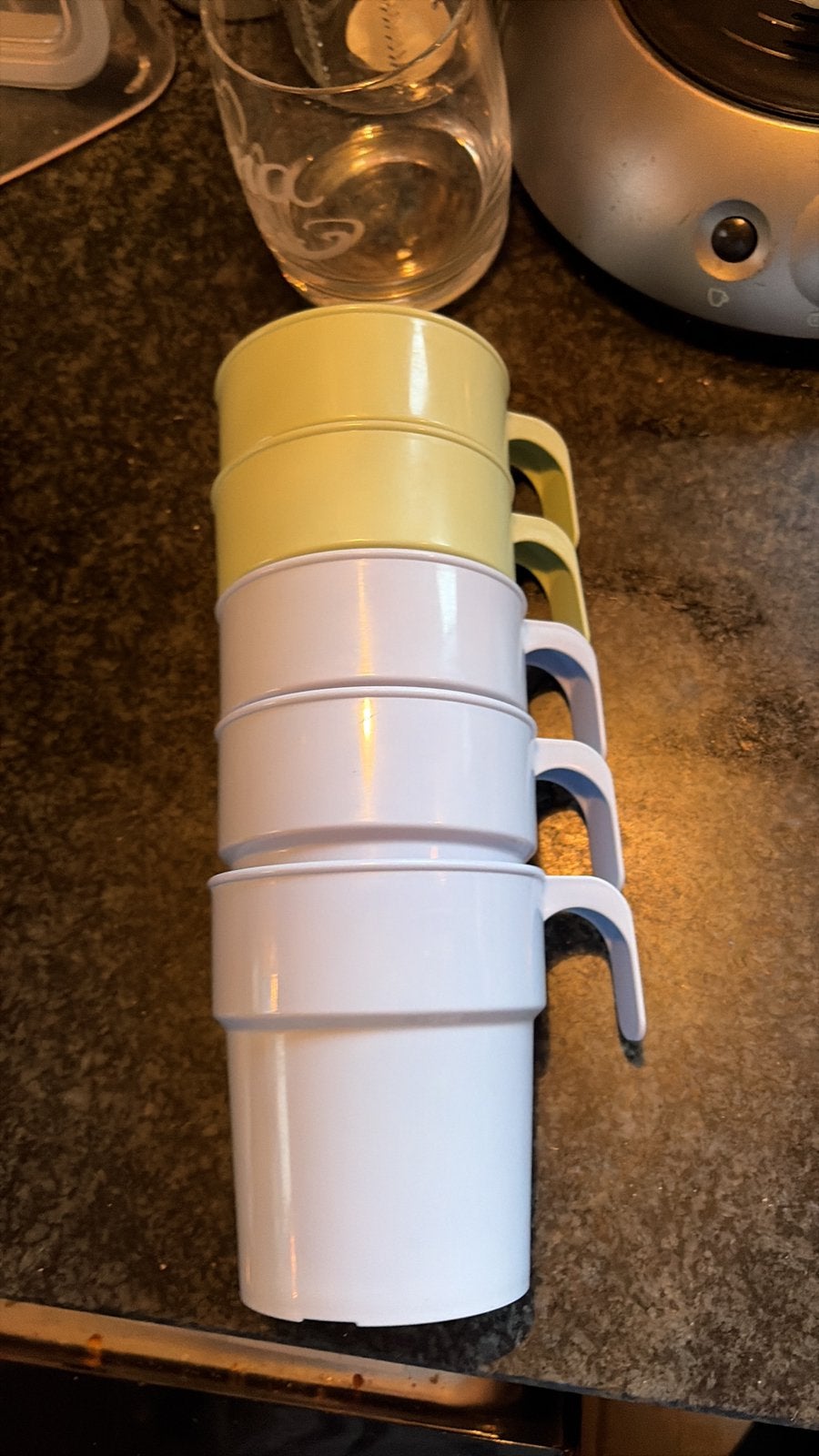 5 bekers plastic kinderbeker met handvat, Kunststof, Ophalen of Verzenden, Zo goed als nieuw, Overige typen