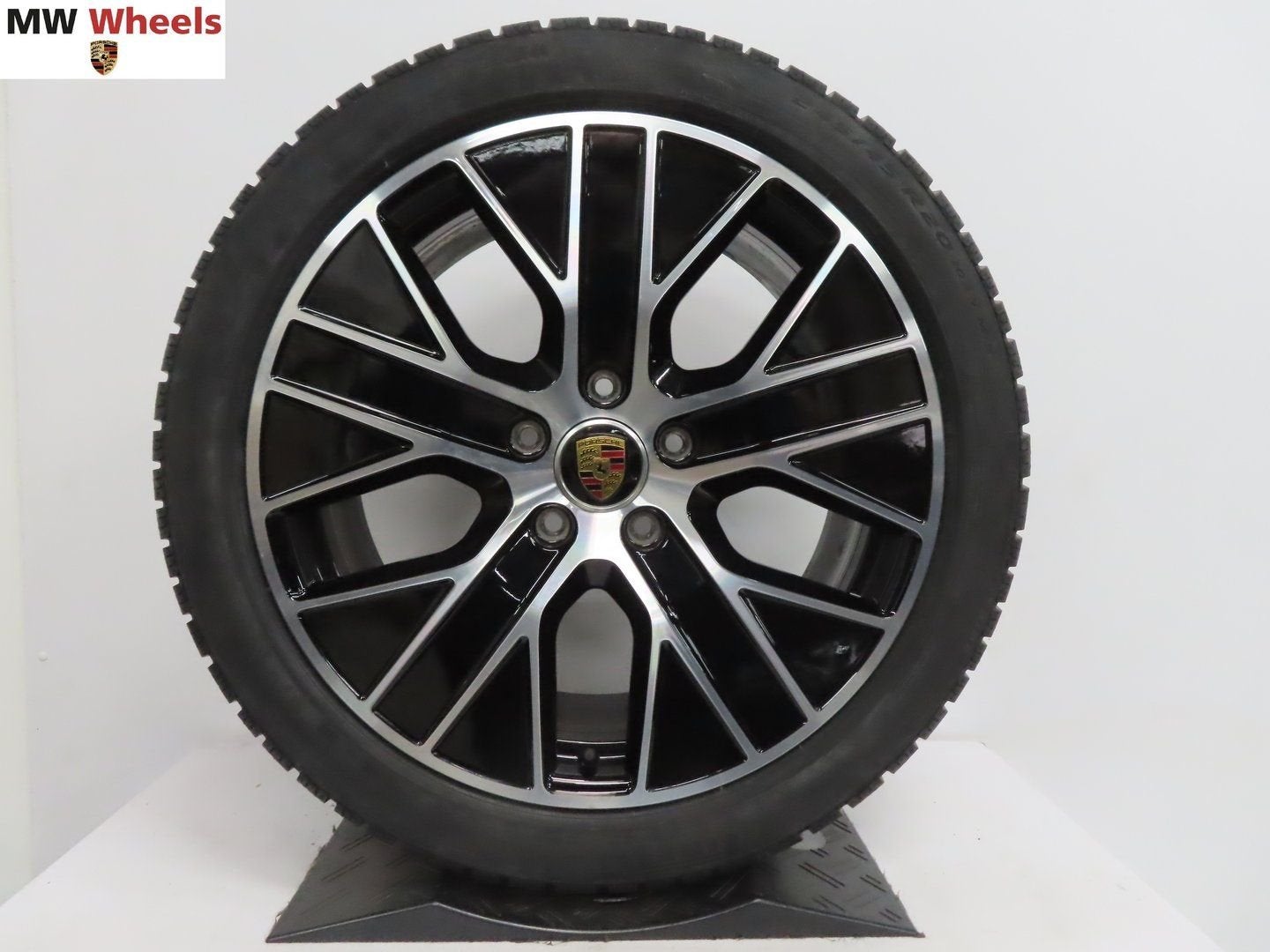 Originele Porsche Taycan 20 inch velgen nieuwe winterbanden, -, -, Banden en Velgen, 20 inch