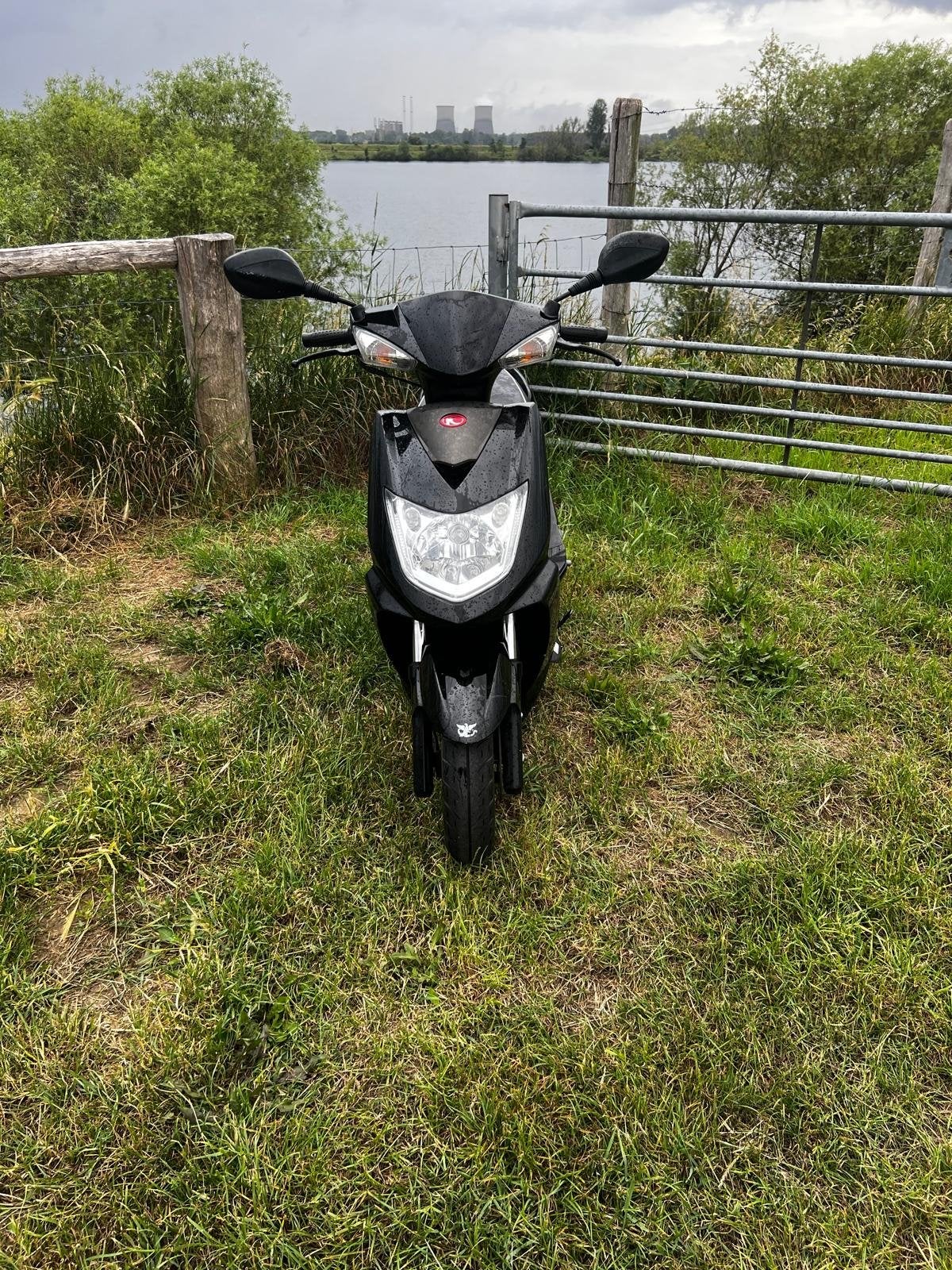 Kymco VP50 Snorscooter - Weinig kilometers, goede staat, Ophalen, Gebruikt, Benzine, Kymco