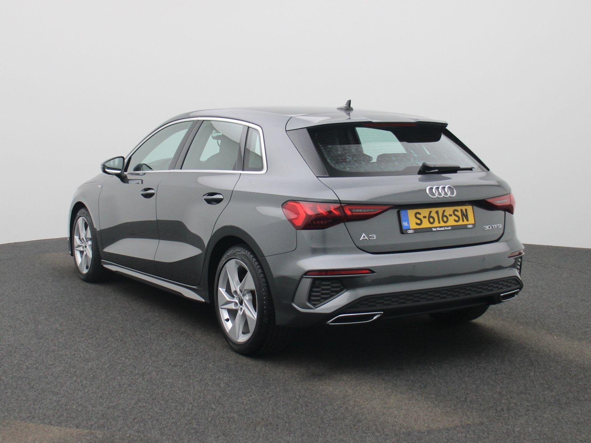Audi A3 Sportback 30 TFSI S edition 110 PK | Automaat | Navi, Auto's, Audi, 12 maanden, Gebruikt, Leder en Stof, Origineel Nederlands