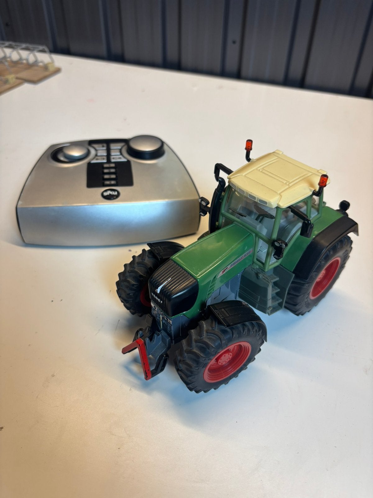 Siku control fend, Ophalen of Verzenden, Zo goed als nieuw, Tractor of Landbouw, SIKU
