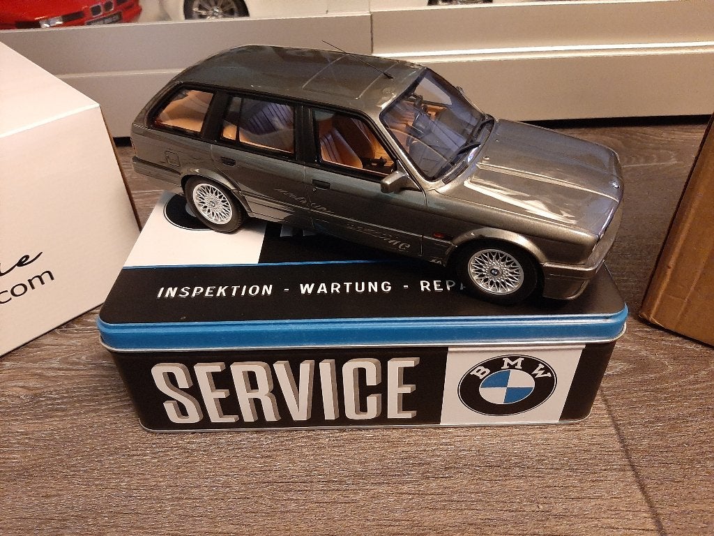 BMW E30 Touring 325I Dolphin Grey 1991 Ottomobile 1/18, Ophalen of Verzenden, Nieuw, Auto, OttOMobile