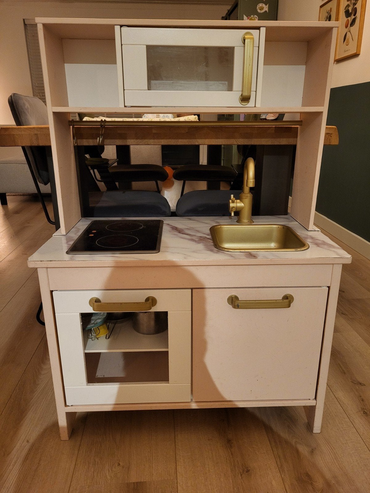 Ikea kinderkeuken, roze geverfd - gratis af te halen, Ophalen, Gebruikt, Meisje