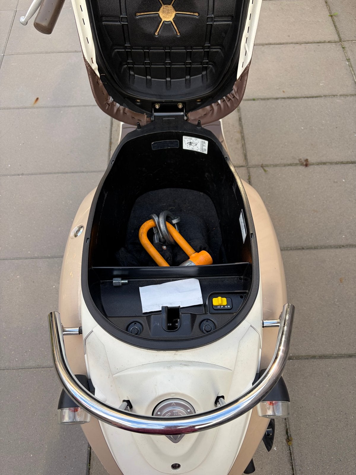 Sym Mio 50 2008 4t - Recent onderhoud, originele papieren, Fietsen en Brommers, Scooters | SYM, Zo goed als nieuw, Benzine, Maximaal 25 km/u