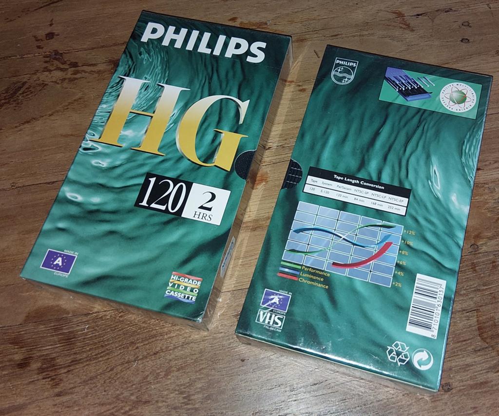 2 Nieuwe Philips VHS videobanden in gesloten verpakking., Ophalen of Verzenden