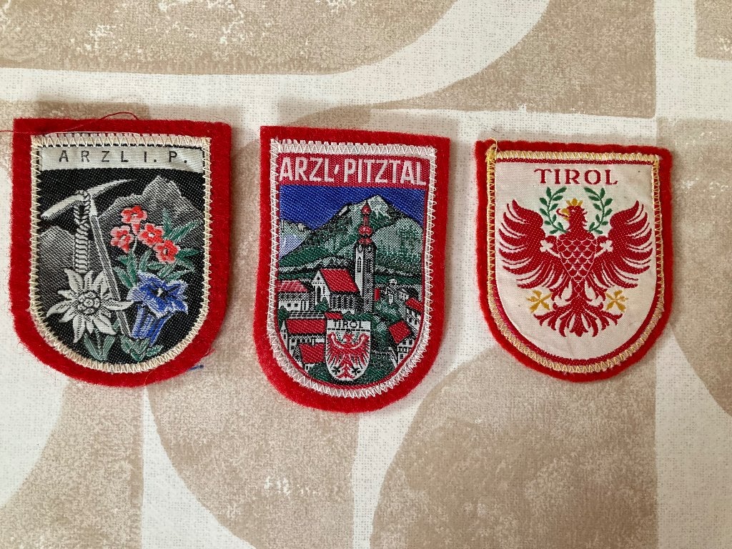 Stoffen badges van Oostenrijk, Verzamelen, Overige Verzamelen, Ophalen of Verzenden, Nieuw