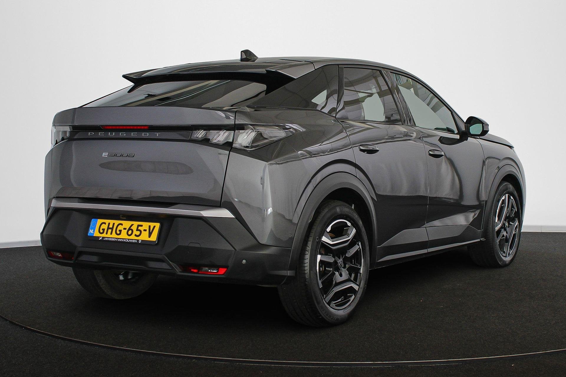 Peugeot e-3008 Allure 73 kWh Leder Warmtepomp 360 Camera Sto, Auto's, Peugeot, Automatische klimaatregeling, Zilver of Grijs, https://media-marktplaats.export.dv.nl/23519664212/document-1.pdf