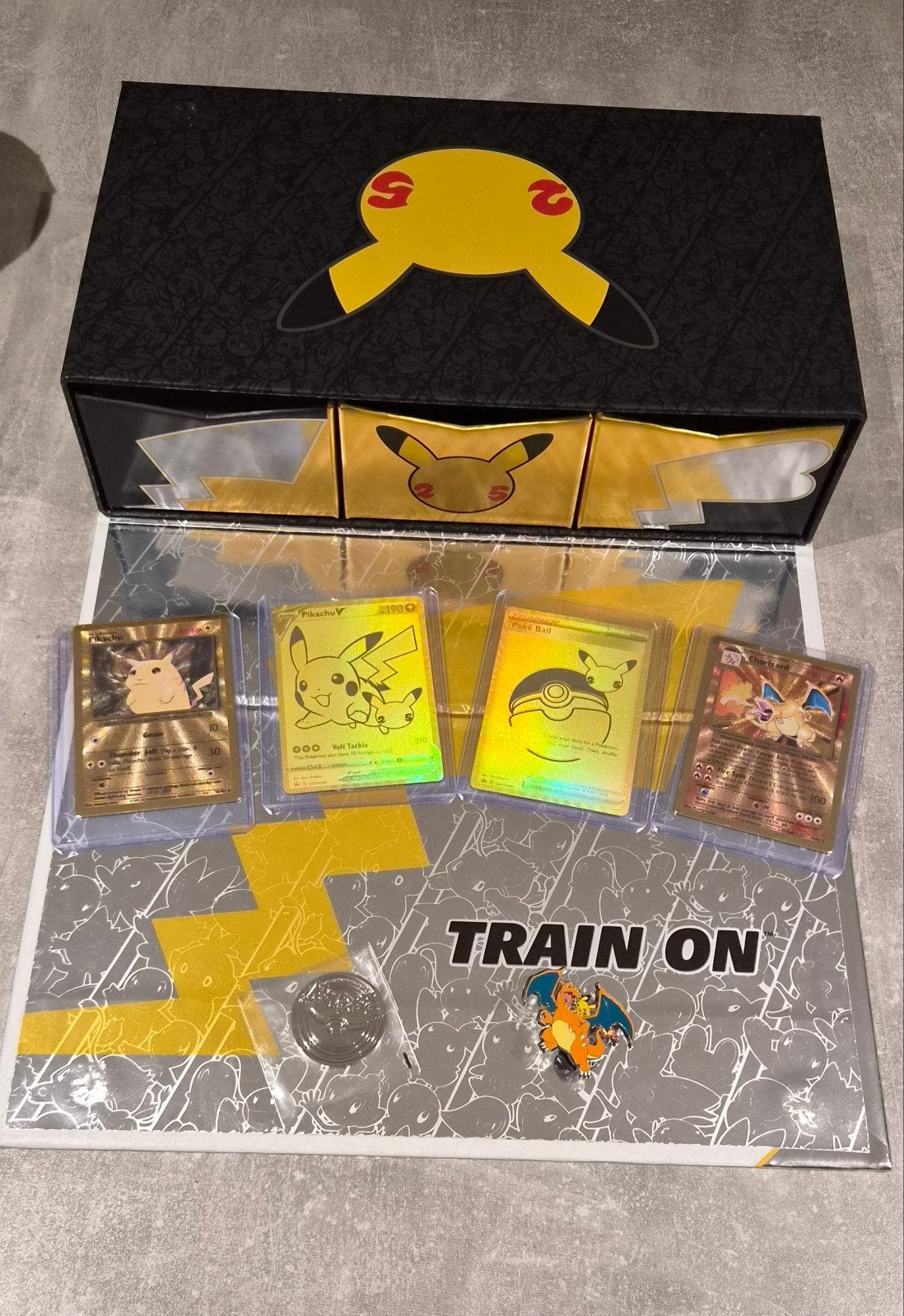 Pokémon Celebrations Ultra Premium Collection Kaarten, Ophalen of Verzenden, Nieuw, Meerdere kaarten, Foil