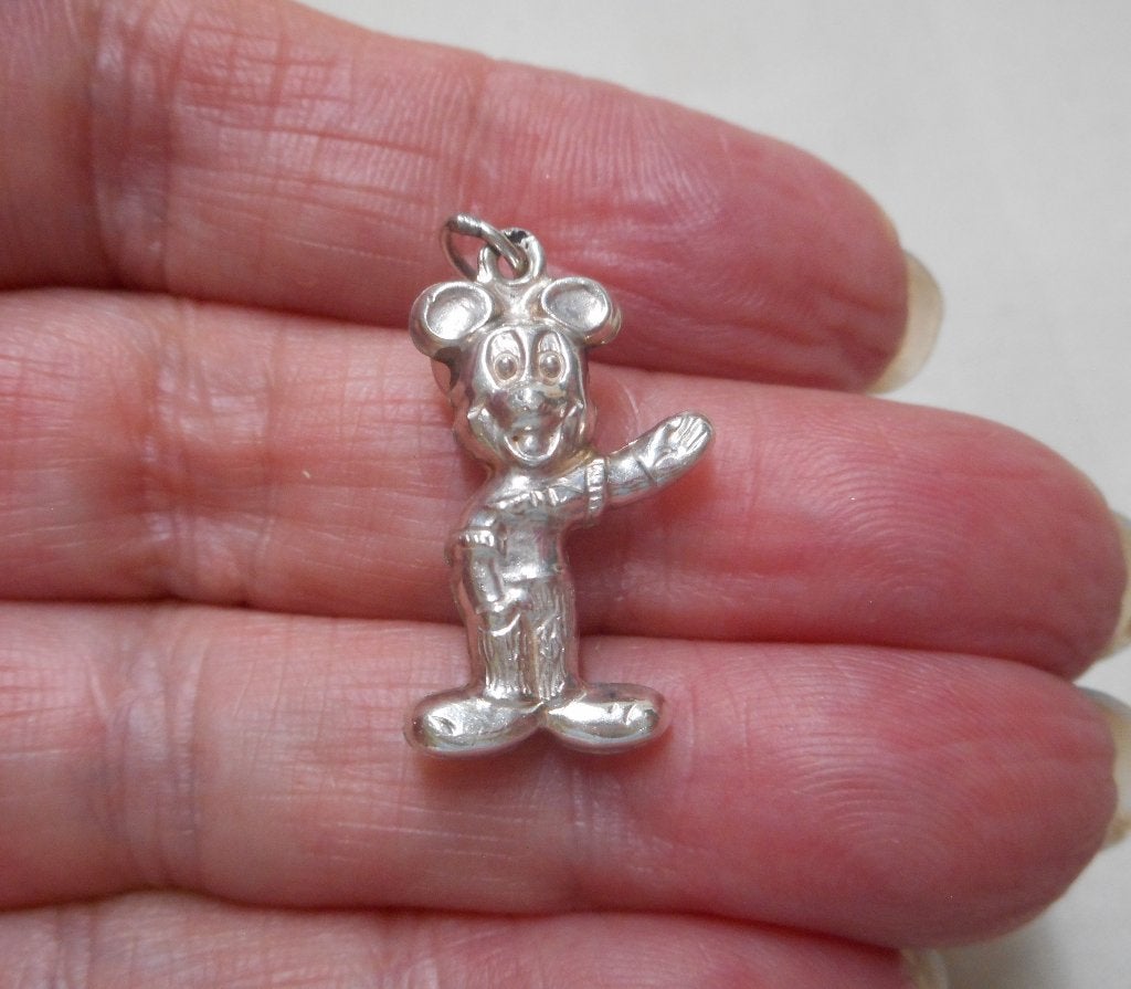 Zilveren vintage bedel Mickey Mouse nr.1679, Overige merken, Verzenden, Zo goed als nieuw, 1 bedel