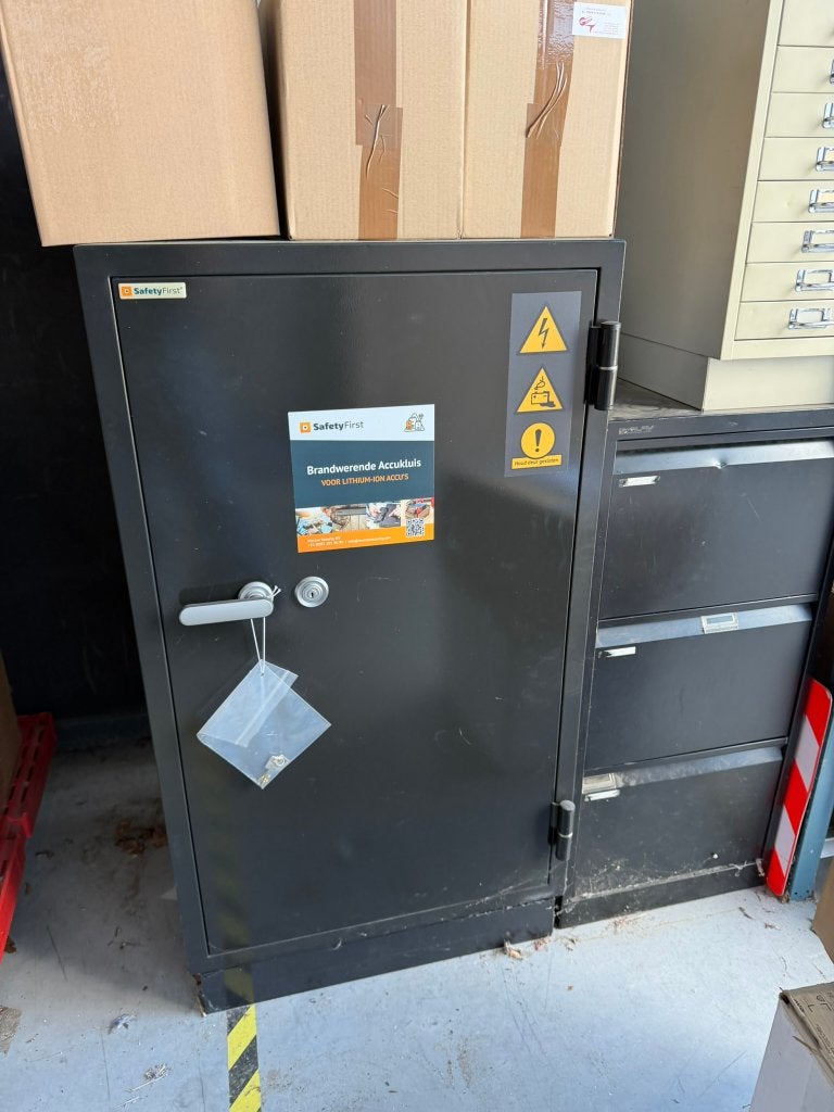 SafetyFirst Brandwerende Accukluis - Zo goed als nieuw, Ophalen, Nieuw, Brandkast