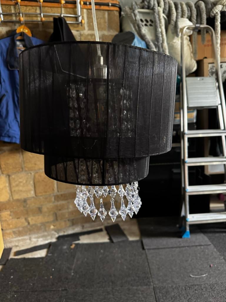 Zwarte hanglamp met kristallen, Ophalen, Gebruikt