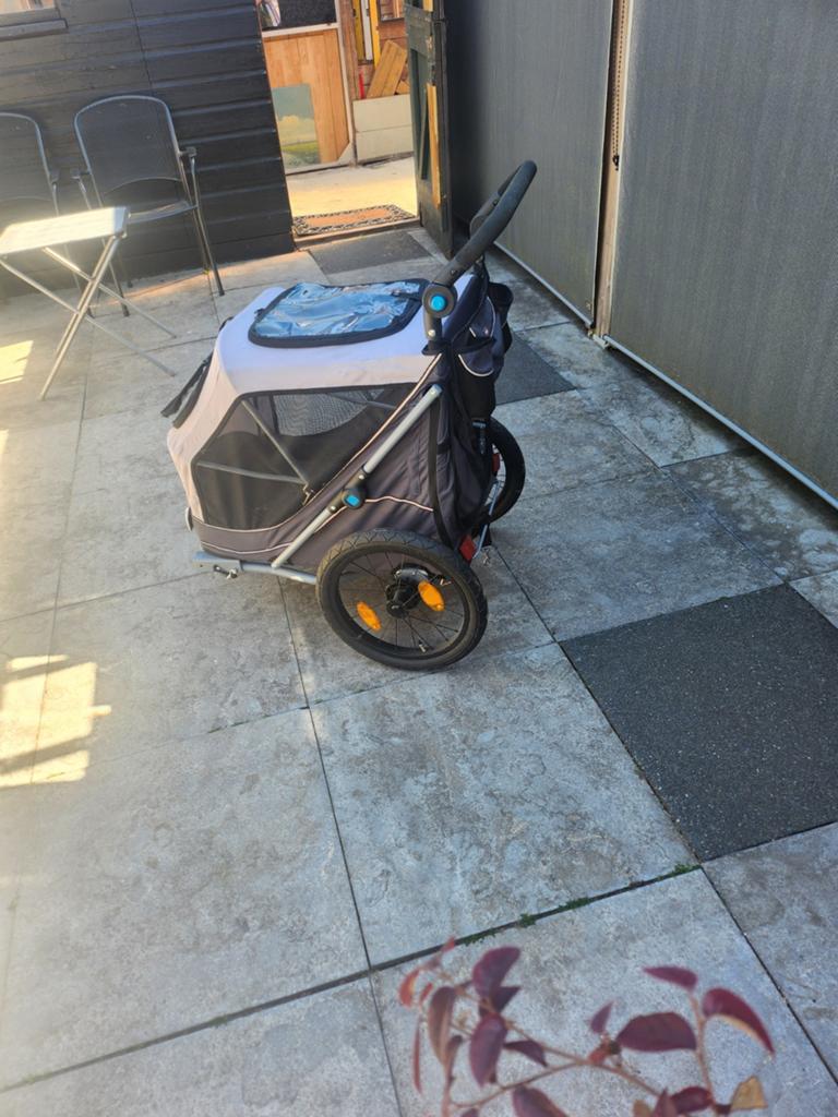 Trixie, Fietsen en Brommers, Fietsaccessoires | Aanhangers en Karren, Ophalen of Verzenden, Zo goed als nieuw, Hondenkar