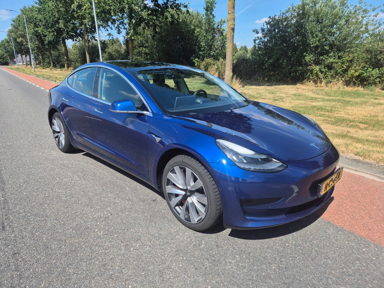 Tesla Model 3 Juni  2020  Blauw SOH 85%, Auto's, Tesla, Automaat, Blauw, Origineel Nederlands, Elektrisch