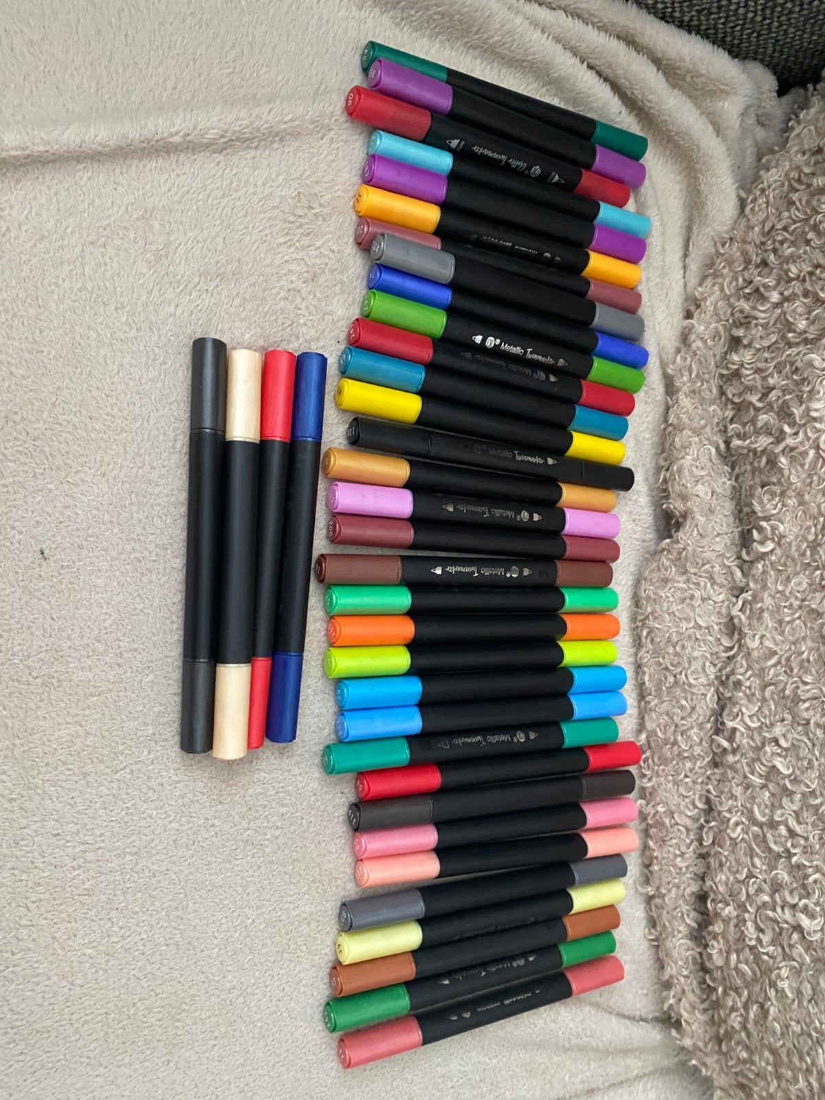 Metellic stiften, Ophalen of Verzenden, Zo goed als nieuw, Potlood of Stift