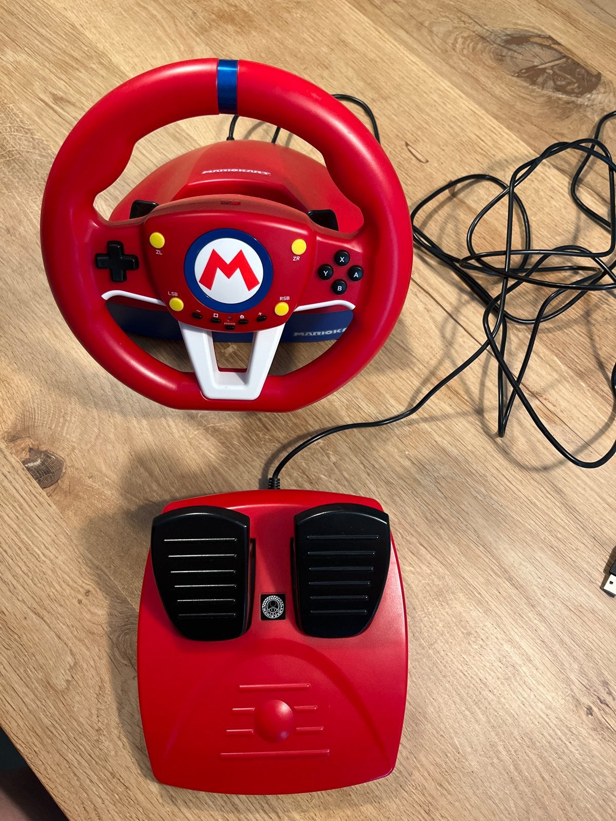 Mario Kart Racestuur en Pedalen voor Nintendo Switch, Racestuur, Nintendo, Zo goed als nieuw, Overige merken