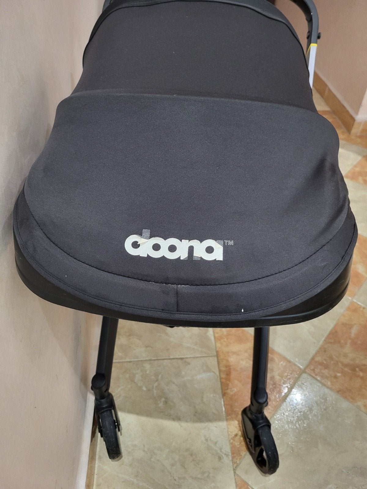 Doona autostoel en kinderwagen in één (Zo goed als nieuw), Kinderen en Baby's, Kinderwagens en Combinaties, Zo goed als nieuw