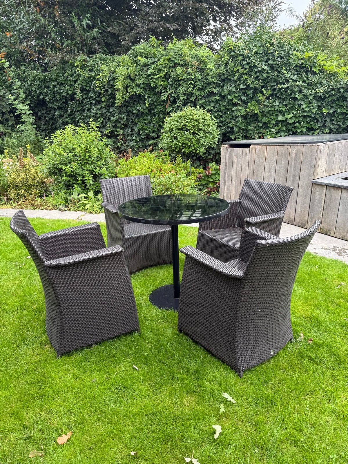 Wicker tuinset met glazen tafel en 4 stoelen, Tuin en Terras, Ophalen, 4 zitplaatsen, Gebruikt, Eettafel