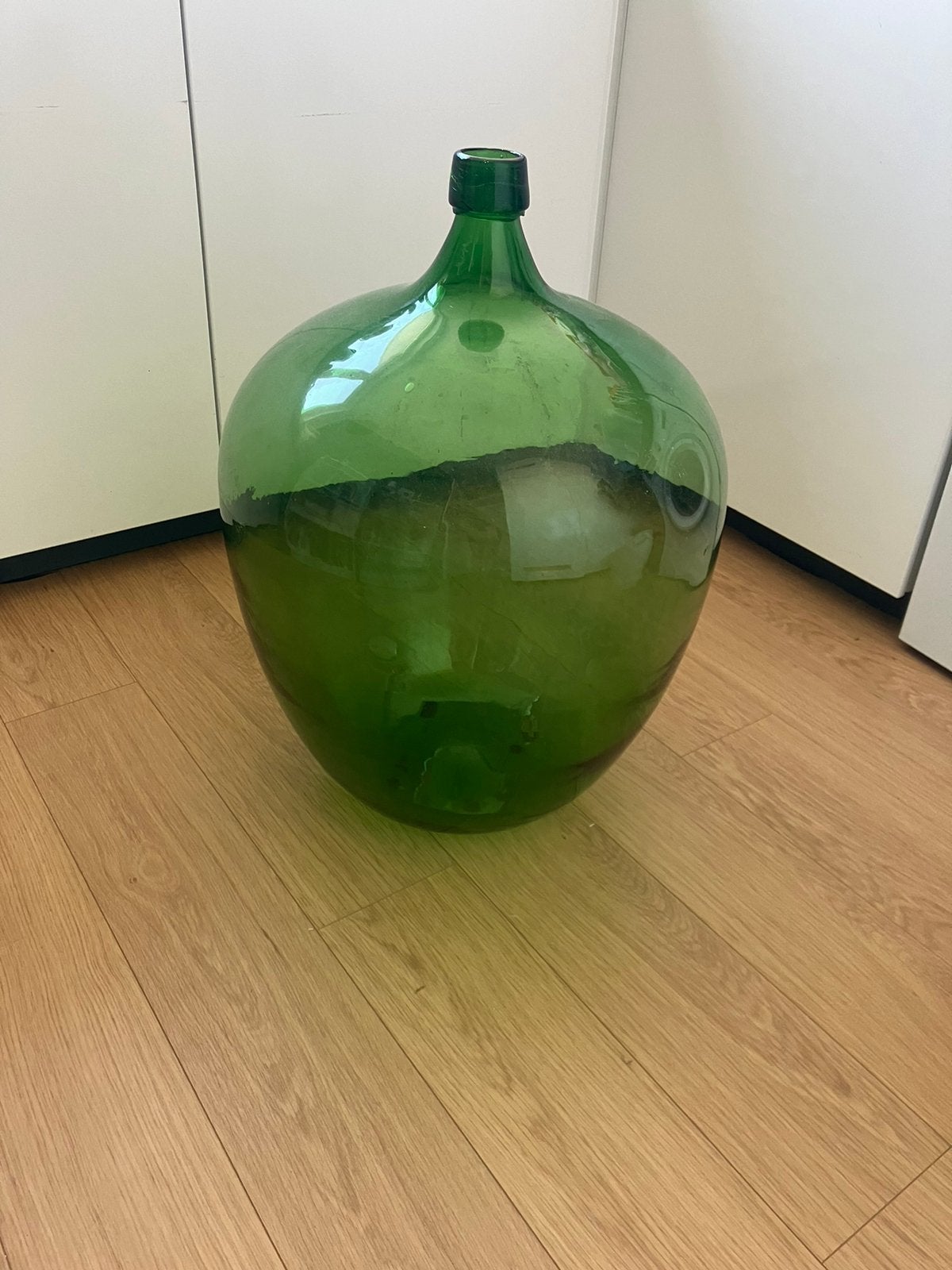 Grote vintage smaragdgroene gistfles, Ophalen, Gebruikt, Groen, Glas