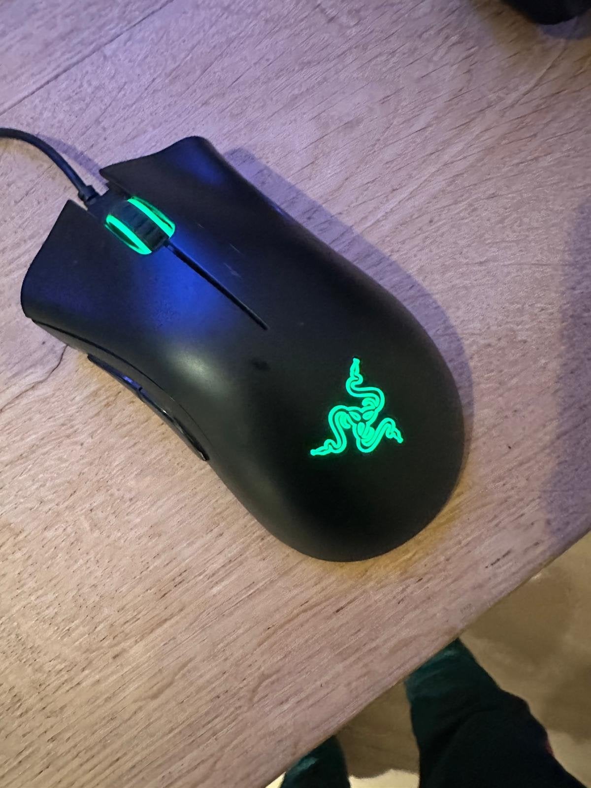 Razer DeathAdder Essential Gaming Muis - Bedraad, Rechtshandig, Muis, Gebruikt, Gaming muis