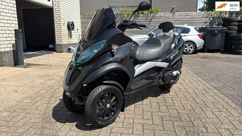 Piaggio Scooter 400 LT MP3 Goed onderhouden nette staat, Motoren, Motoren | Piaggio, Scooter, Bedrijf, 399 cc, 12 t/m 35 kW