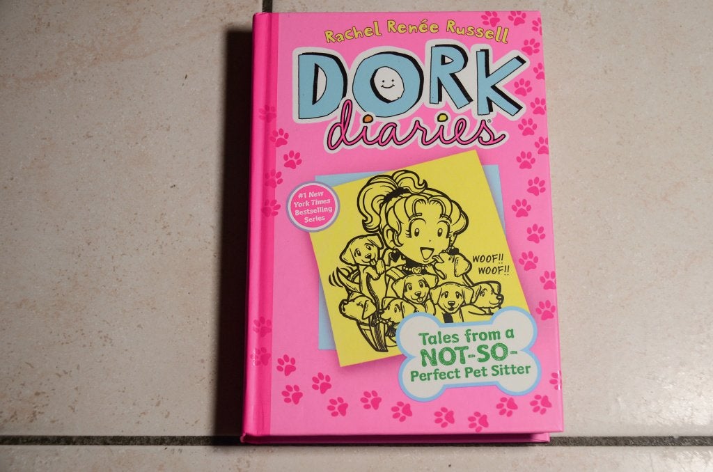 Dork Diaries Perfect Pet Sitter / Rachel Renee Russell dl 10, Ophalen of Verzenden, Zo goed als nieuw, Fictie
