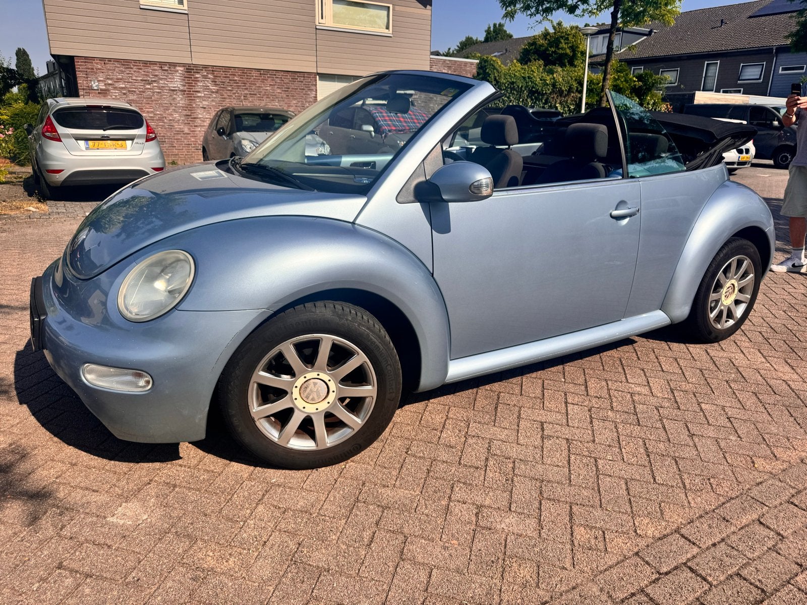Volkswagen Beetle (Kever) 1.6 Cabriolet 75KW 2005 Blauw, Auto's, Volkswagen, Beetle (Kever), 4 cilinders, Cabriolet, 75 €/maand
