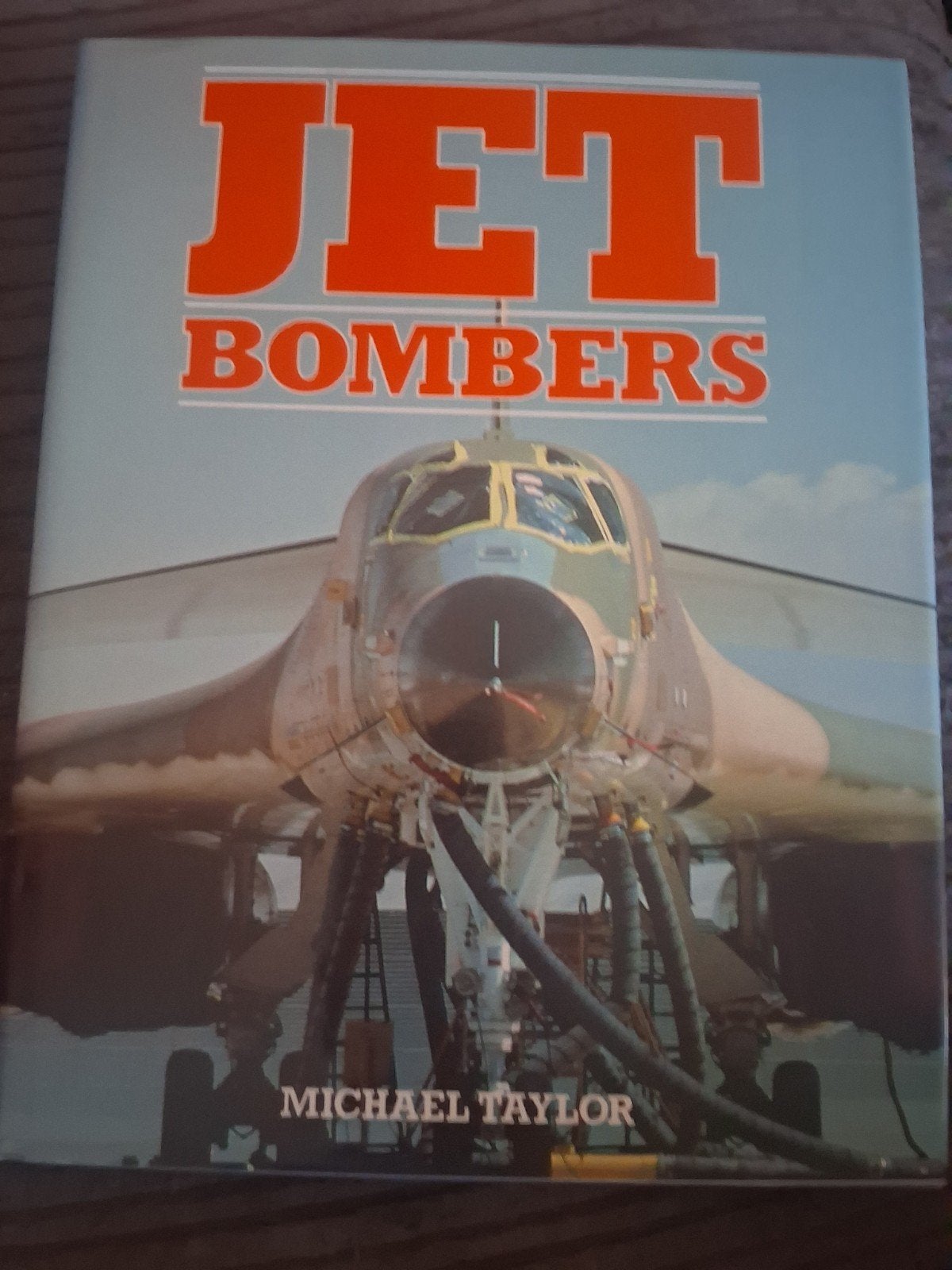 Jet Bombers - Michael Taylor, Ophalen of Verzenden, Gelezen, Trein