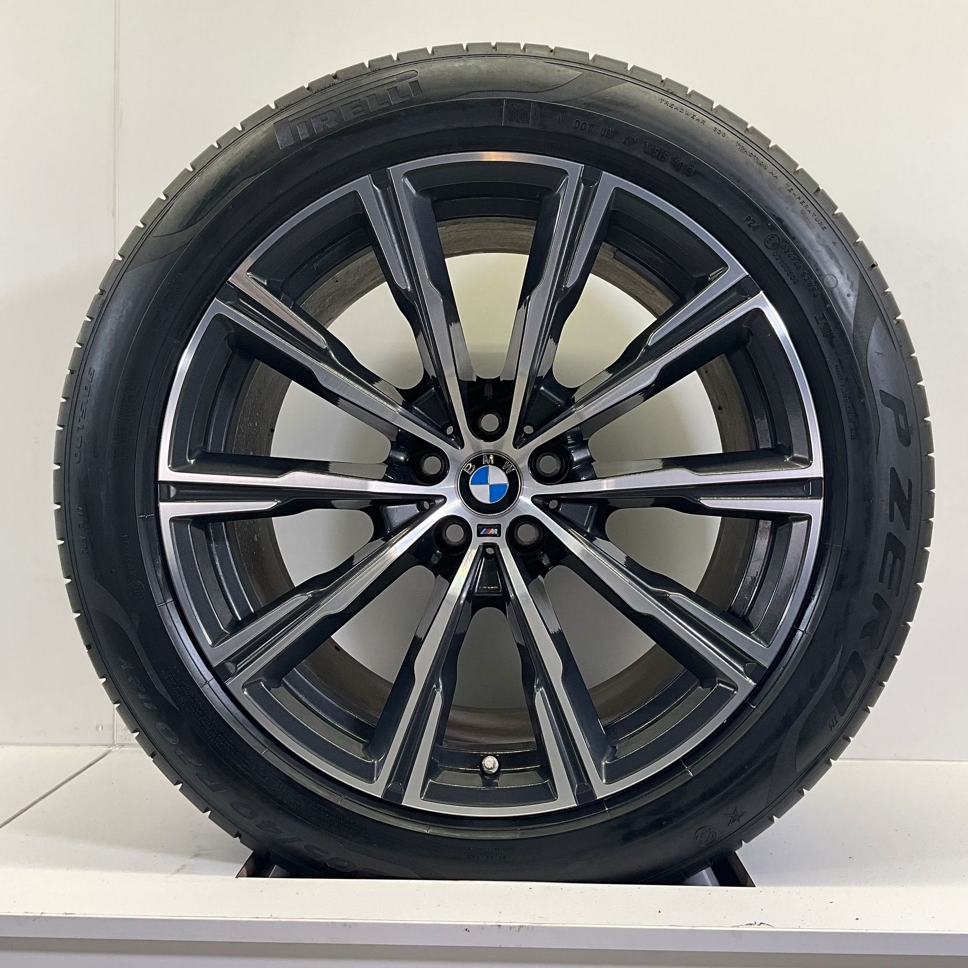 BMW X5 G05 EN X6 G06 BREEDSET VELGEN + ZOMERBANDEN 20 INCH O, Gebruikt, -, 275 mm, -