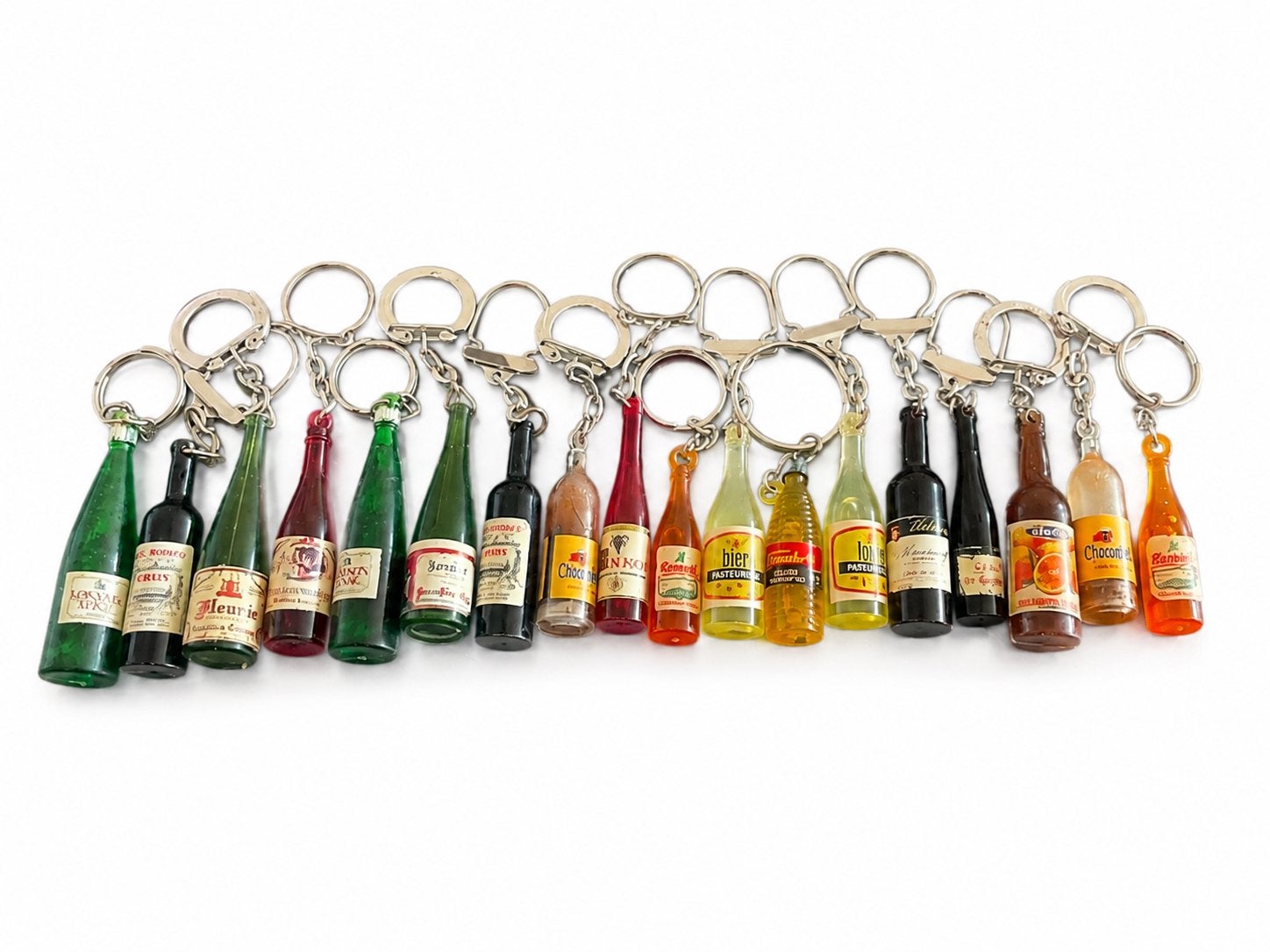 18 Vintage Miniatuur Fles Sleutelhangers Drank Reclame, Verzamelen, Sleutelhangers, Zo goed als nieuw, Verzenden