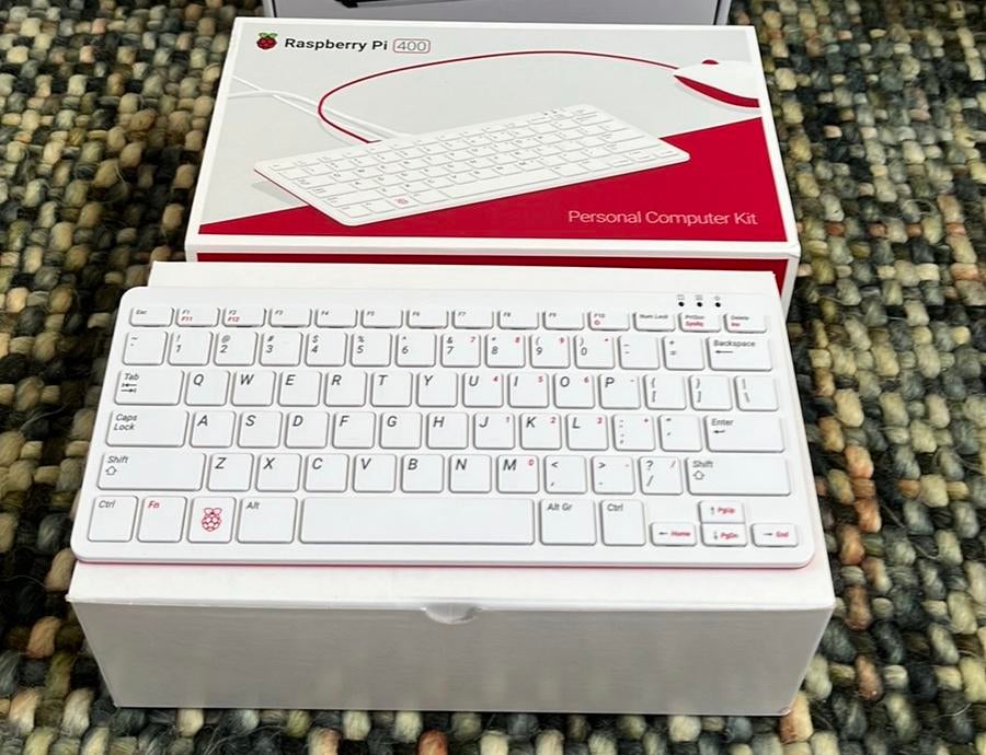 Raspberry pi 400, Computers en Software, Ophalen, Zo goed als nieuw