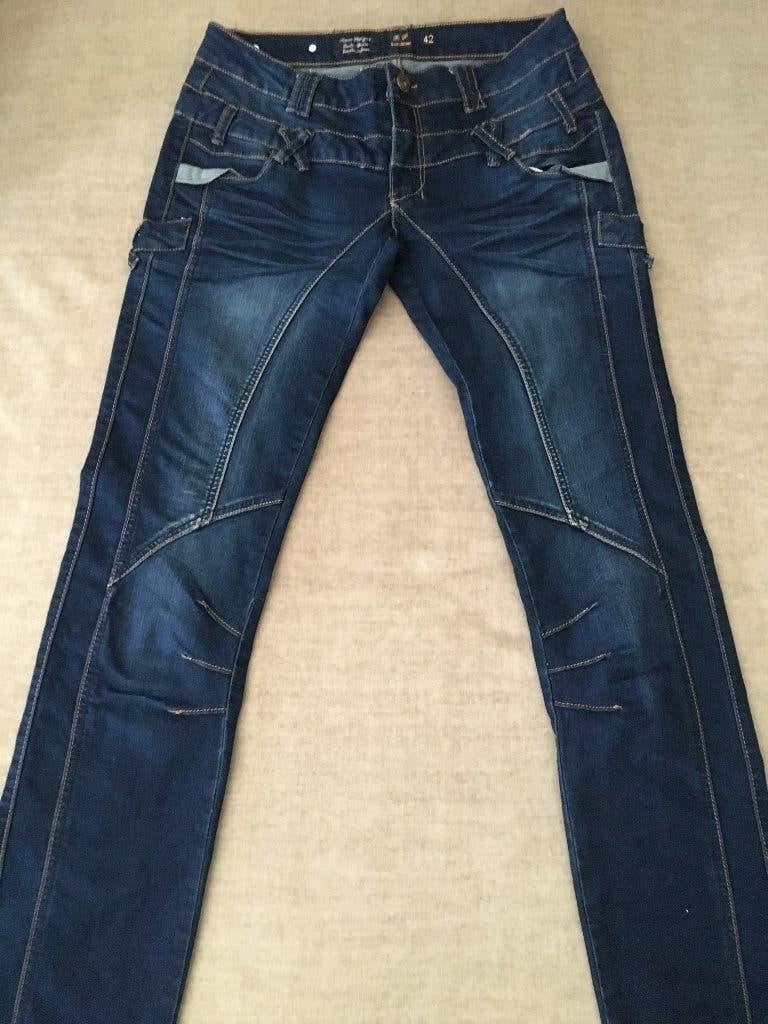 ZGAN donkerblauwe Jeans ROSE PLAYER (RP)  mt.42, Verzenden, Zo goed als nieuw, Blauw, W33 - W36 (confectie 42/44)