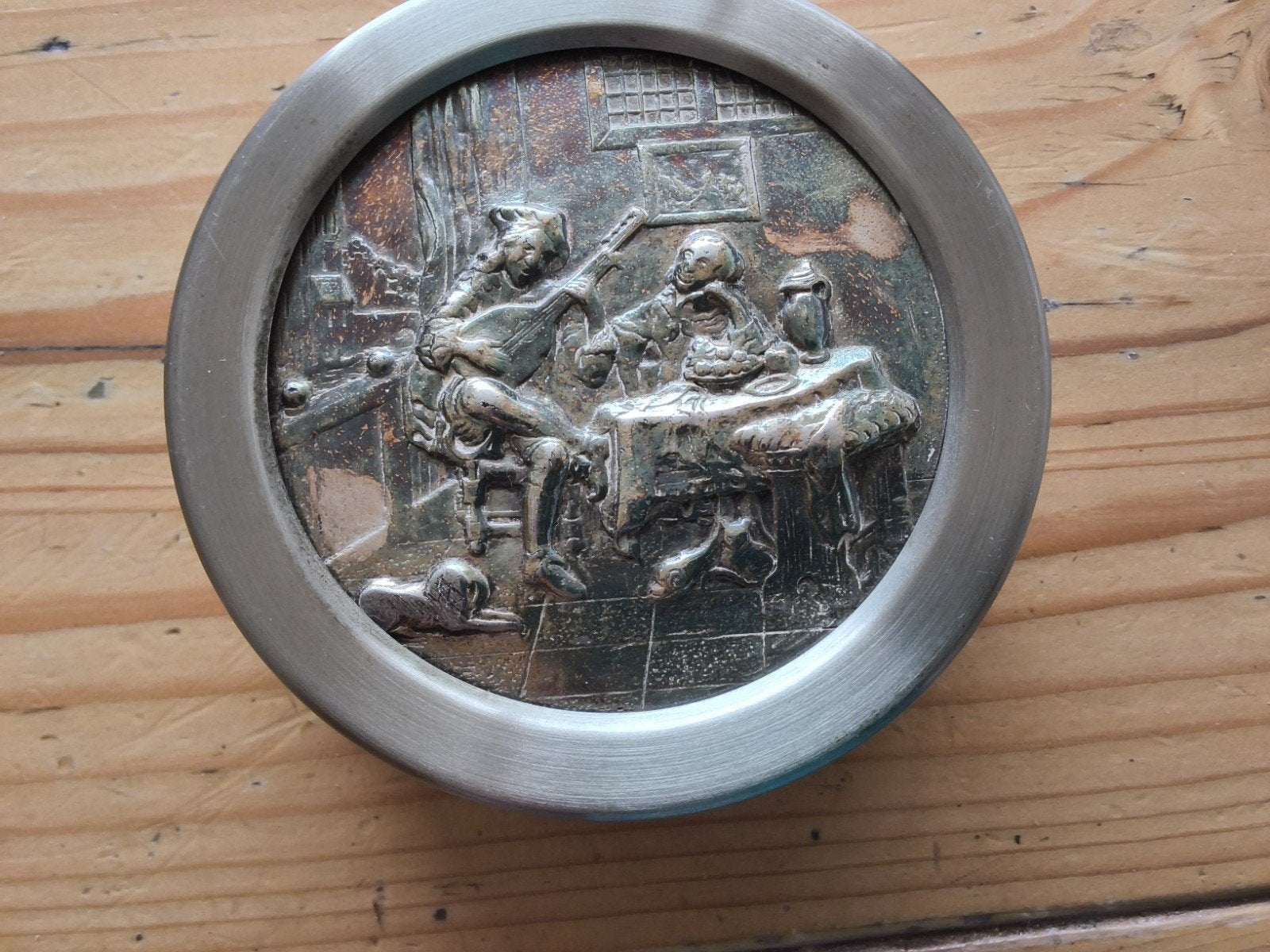 Vintage deksel met reliëf decoratie, Ophalen of Verzenden