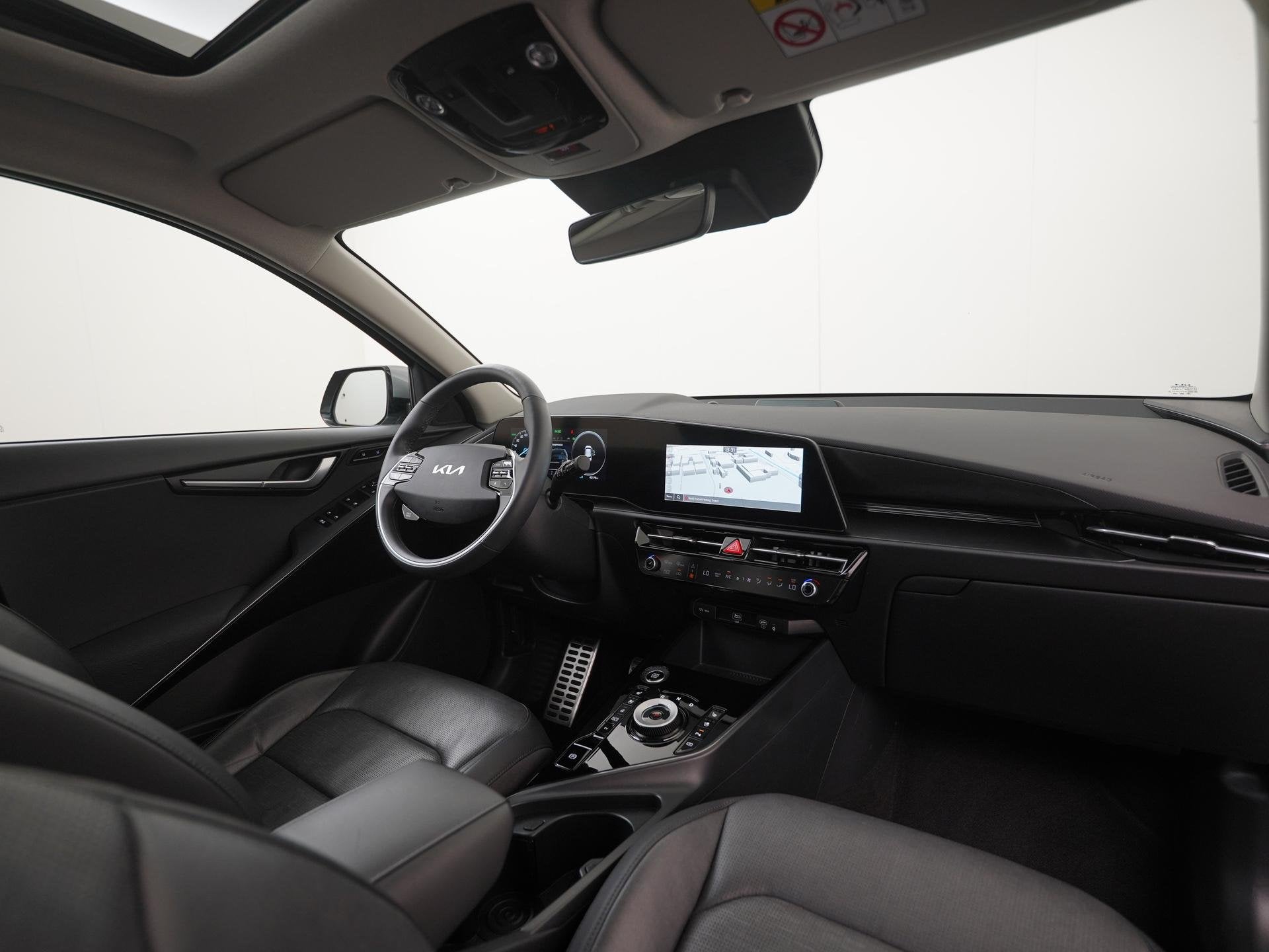Kia Niro 1.6 GDi PHEV ExecutiveLine | Schuifdak | Stoelventi, Gebruikt, Hybride Elektrisch/Benzine, SUV of Terreinwagen, Zilver of Grijs