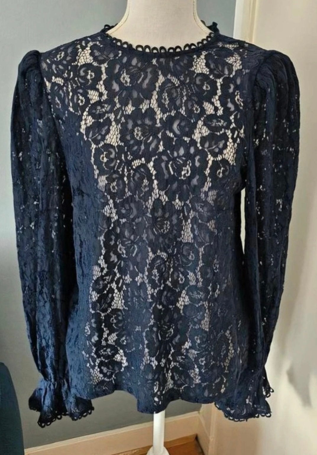 Mooie blauw kanten top, merk Je m’appelle - maat S, Kleding | Dames, Tops, Zo goed als nieuw, Maat 36 (S), Blauw, Lange mouw, Ophalen of Verzenden