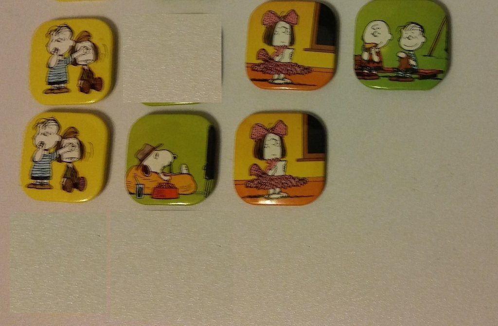 Snoopy Peanuts Woodstock buttons strip tekenfilm Schulz, Verzenden, Overige figuren, Zo goed als nieuw, Overige typen