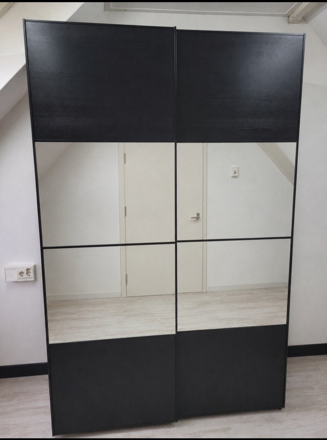 Kledingkast PAX met spiegeldeuren en lades - Zwart, Gebruikt, 100 tot 150 cm, Ophalen of Verzenden, Modern