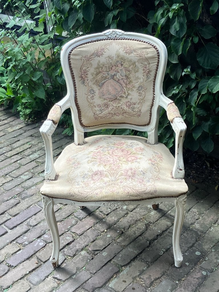 Oud Barok stoeltje, Ophalen